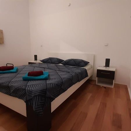 Apartment Shankini Пула Екстериор снимка