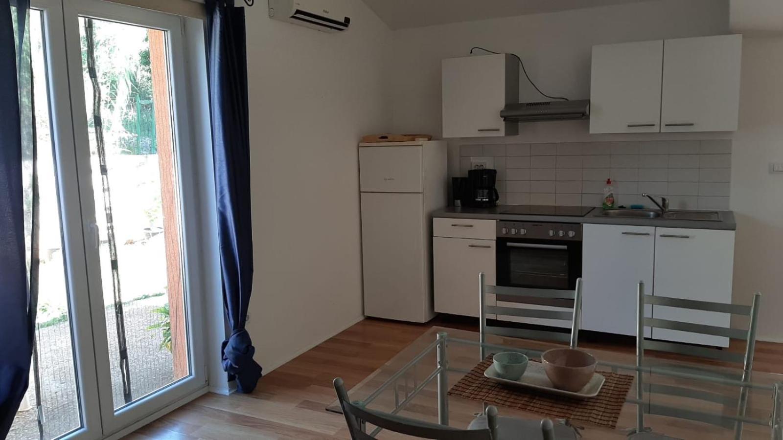 Apartment Shankini Пула Екстериор снимка